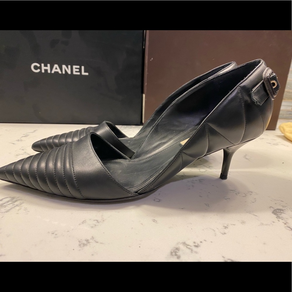 Burberry Black Quilted Buckle Pump with Low Heel